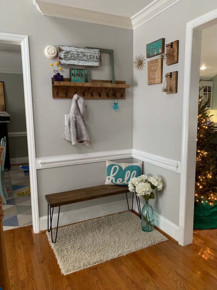 Cozy Corner Gathering Entryway Nook #rusticentryway #farmhouse #decor #decorhomeideas