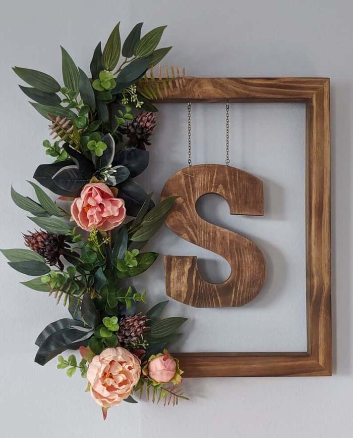 Framed Floral Wreath with Hanging Initial #floral #homedecor #decorhomeideas