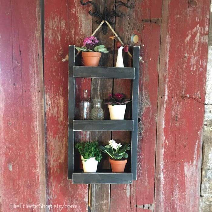 Hang a Garden on the Wall #verticalgarden #garden #decorhomeideas