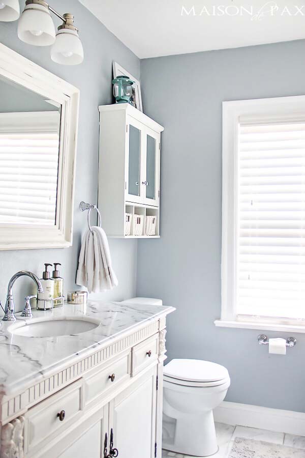 Immaculate Silver, Gray and White #smallbathroom #design #decorhomeideas