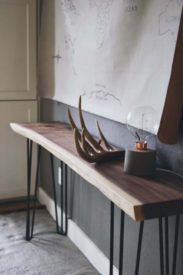 Live Edge Slab and Map Modern Entryway #rusticentryway #farmhouse #decor #decorhomeideas