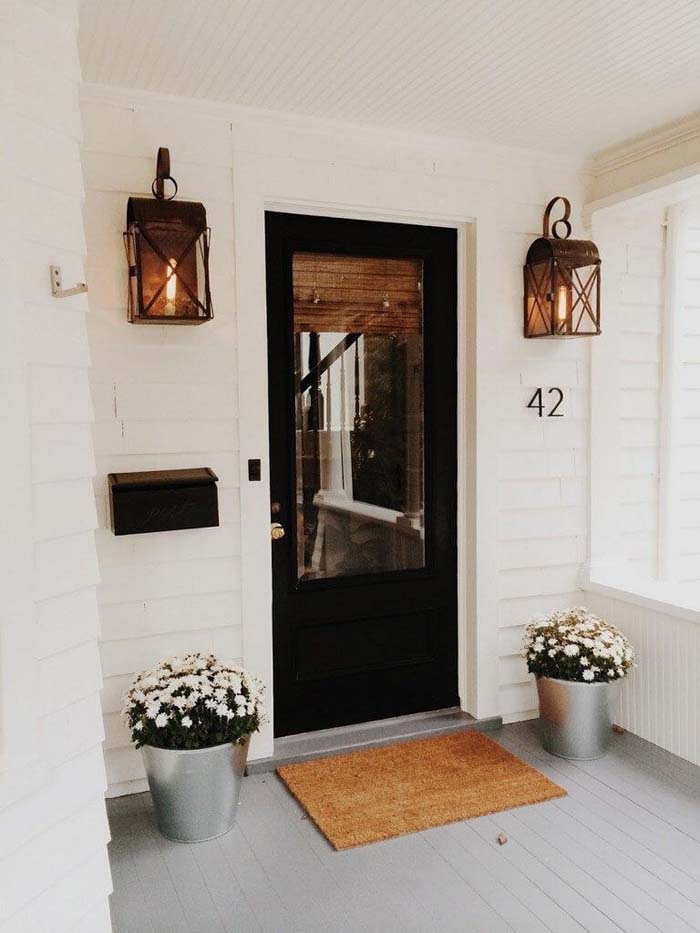 Minimalist Black Front Door #farmhouse #frontdoor #decorhomeideas