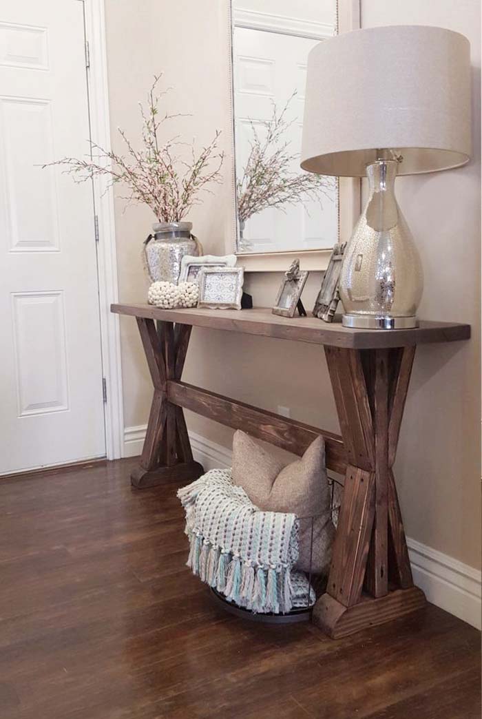 Neutral Rustic Entryway Decorations Bring out Textures #rusticentryway #farmhouse #decor #decorhomeideas