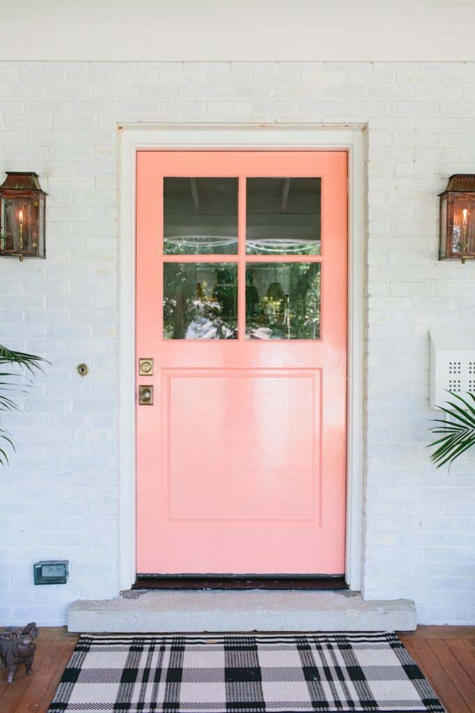 Oh So Peachy Pastel Front Door #farmhouse #frontdoor #decorhomeideas