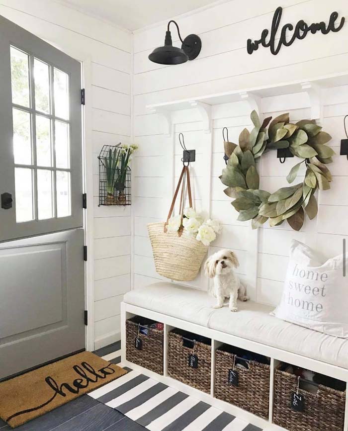 Sit Down Storage for a Cozy Entryway #rusticentryway #farmhouse #decor #decorhomeideas