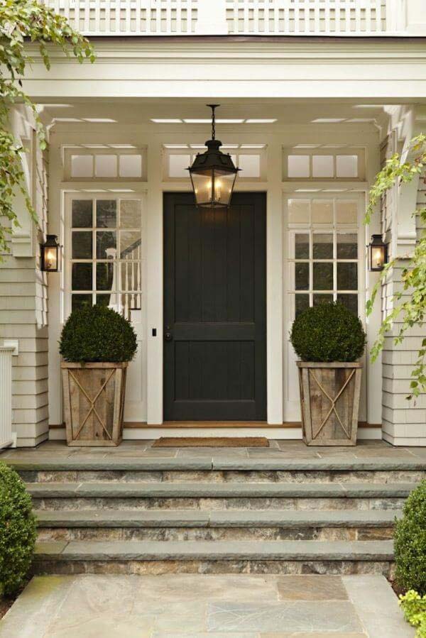 Southern Country Home Styled Front Door #farmhouse #frontdoor #decorhomeideas