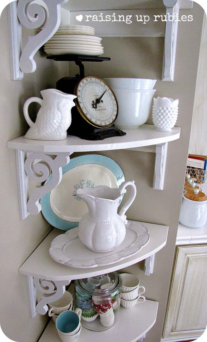 Space-Utilizing DIY Corner Shelf Design #cornershelf #diy #decorhomeideas