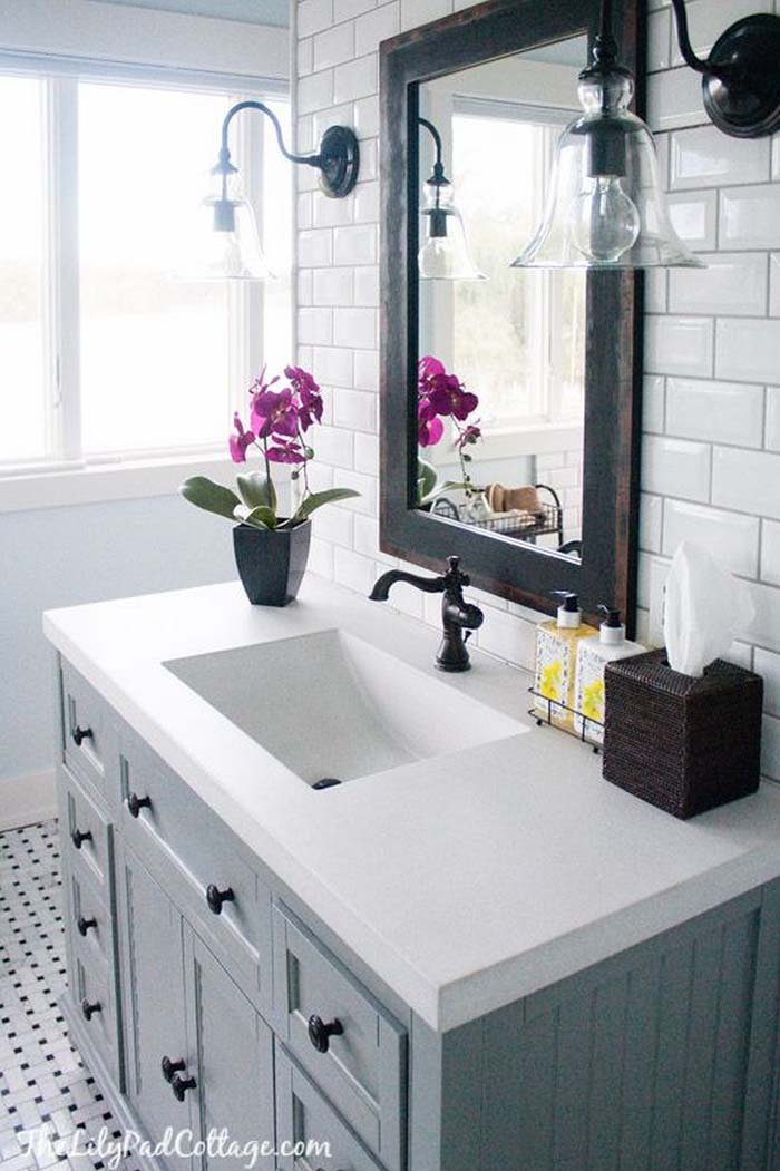 The Classic Black and White Theme #bathroom #decor #decorhomeideas