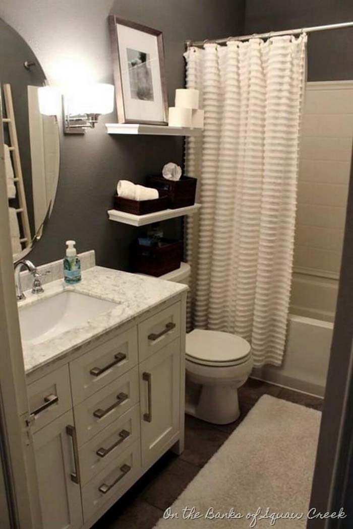 Urban Charcoal Gray Walls and Metal Accents #smallbathroom #design #decorhomeideas