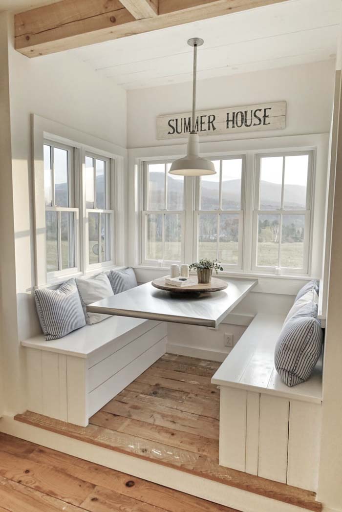 A Cozy Breakfast Nook Made from Wood #beachhouse #interiordesign #decorhomeideas