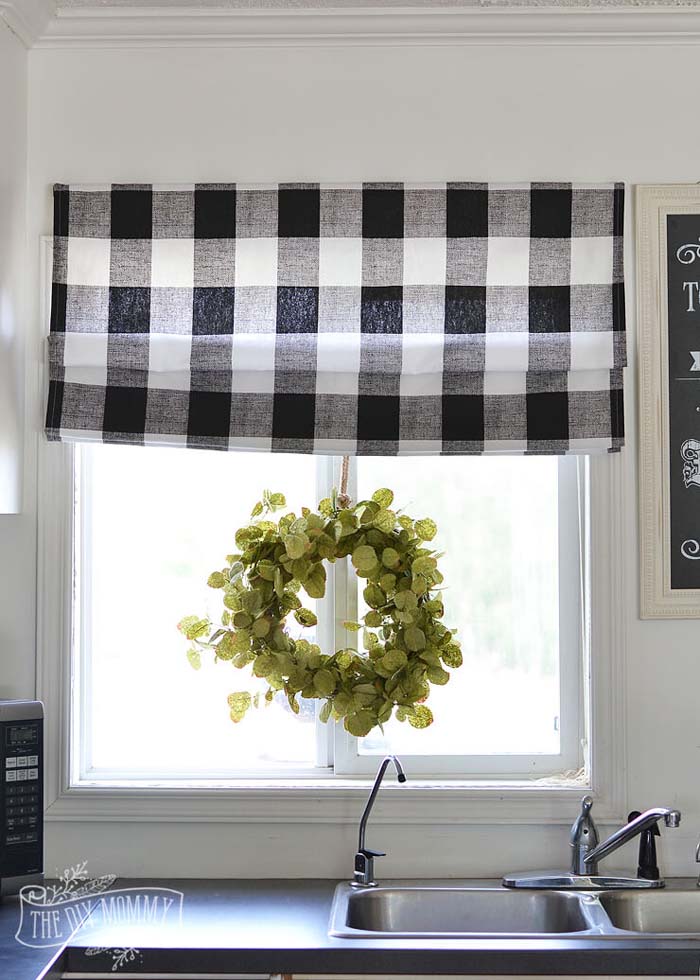 Buffalo Plaid Shades for a Charming Look #farmhouse #windowtreatments #decorhomeideas