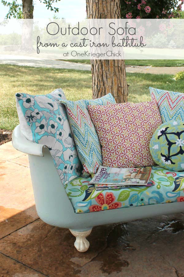 Cast Iron Bathtub to Outdoor Sofa #diy #outdoorbench #decorhomeideas