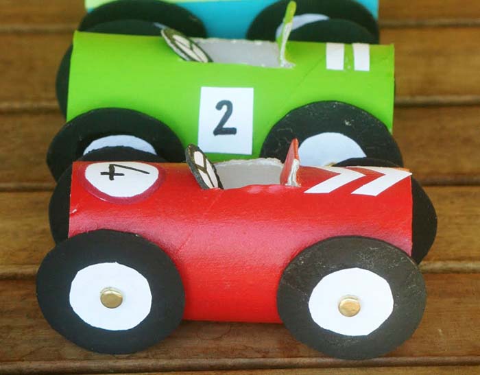 Cool Race Cars #kidscrafts #toiletpaperroll #decorhomeideas