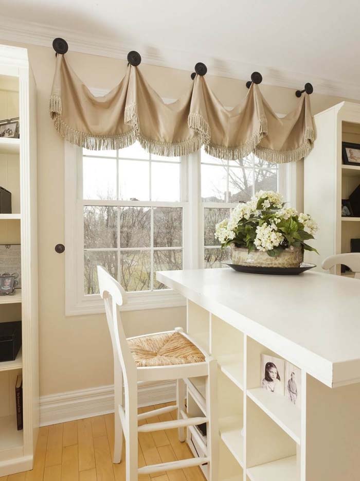 Fringed Valance Hung from Large Knobs #farmhouse #windowtreatments #decorhomeideas