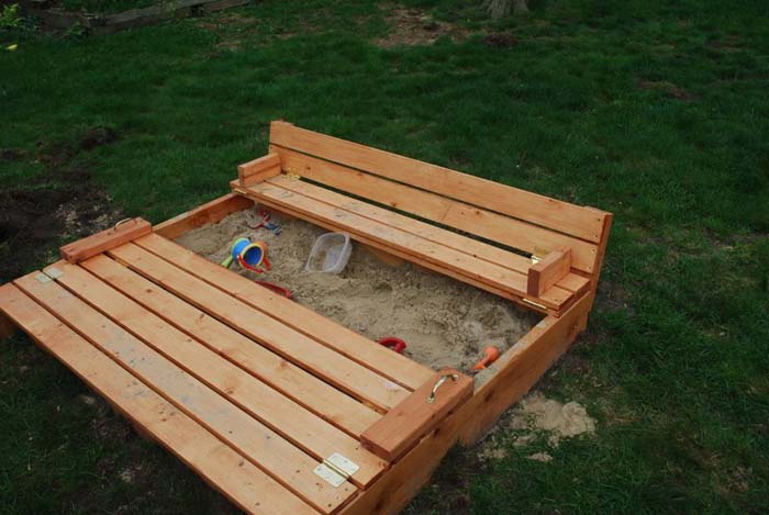 Sand Box with Built-in Seats #diy #sandbox #decorhomeideas