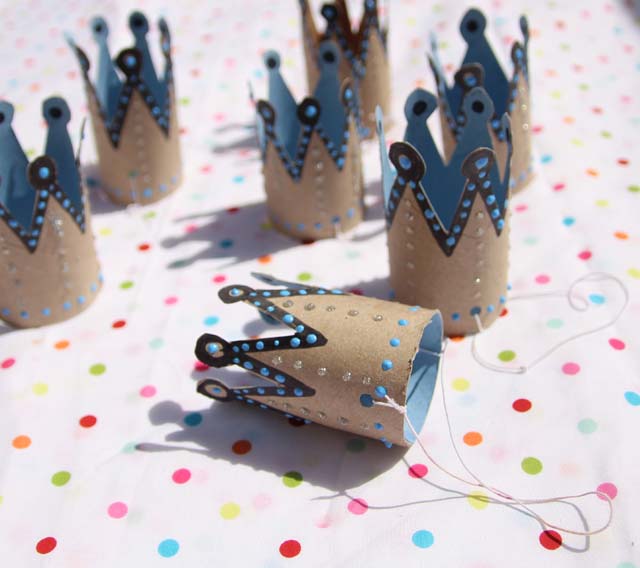 Toilet Paper Roll Birthday Crowns #kidscrafts #toiletpaperroll #decorhomeideas