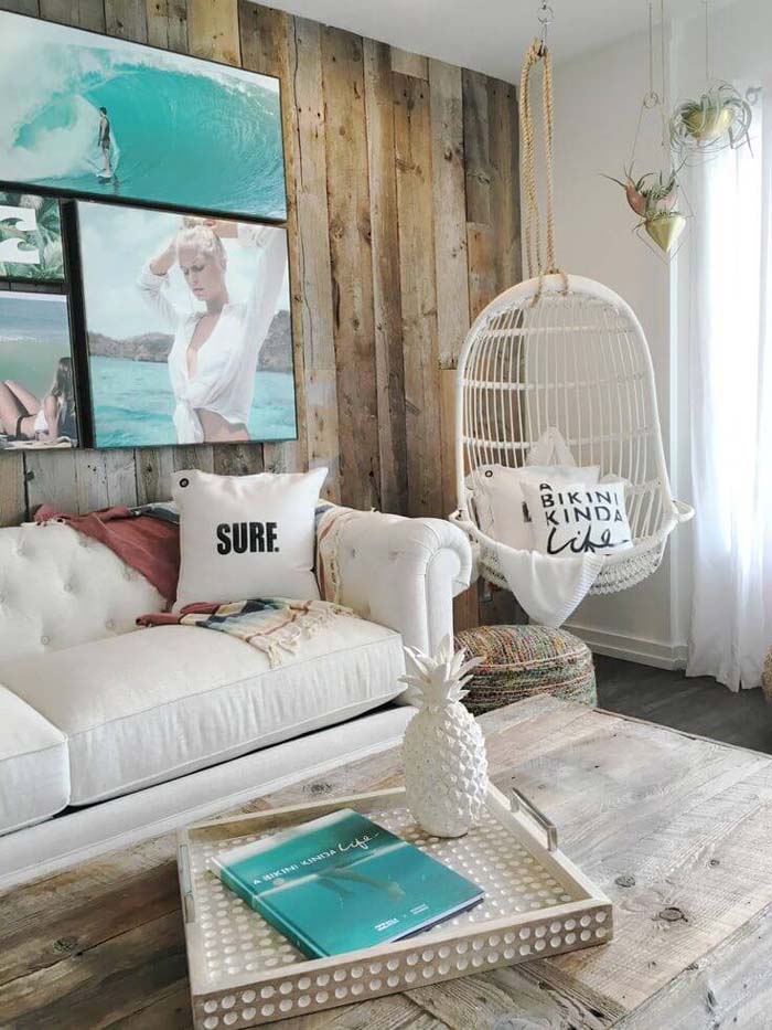 Wood and Turquoise Living Room Inspirations #beachhouse #interiordesign #decorhomeideas