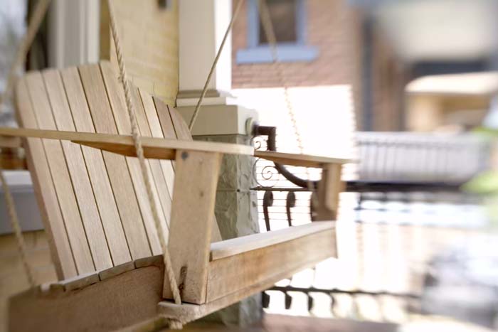 Classic Porch Swing Plan #gardenswing #swingplans #decorhomeideas