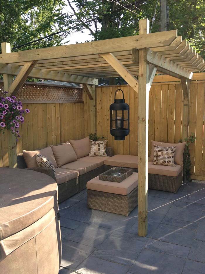 Corner Cabin Style Pergola With Lantern #pergola #pergolaideas #pergoladesign #decorhomeideas