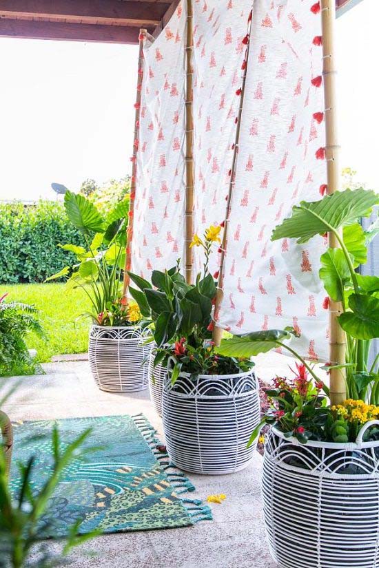 DIY Outdoor Privacy Screen #privacyfence #diy #fencingideas #decorhomeideas