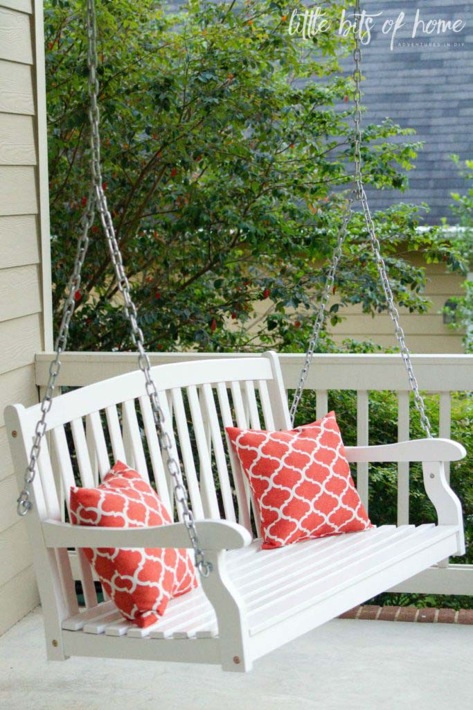 Front Porch Swing Idea #gardenswing #swingplans #decorhomeideas