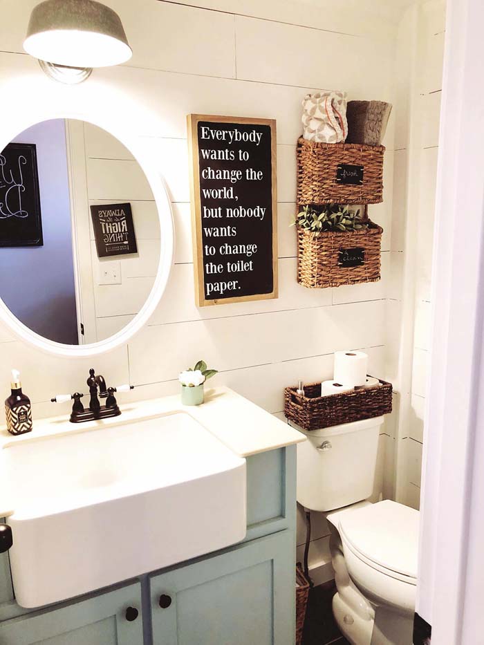 Funny Change the Toilet Paper Bathroom Sign #rusticbathroom #rusticdecor #decorhomeideas