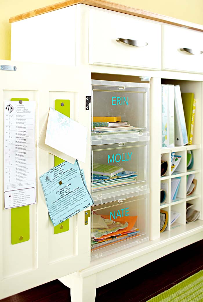 Hide a Command Center in a Cabinet #commandcenter #organization #diy #decorhomeideas