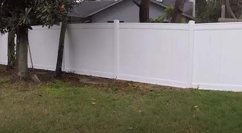 Install Vinyl Fence #privacyfence #diy #fencingideas #decorhomeideas