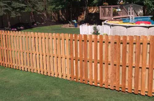 Light Colored Wood Fence #privacyfence #diy #fencingideas #decorhomeideas