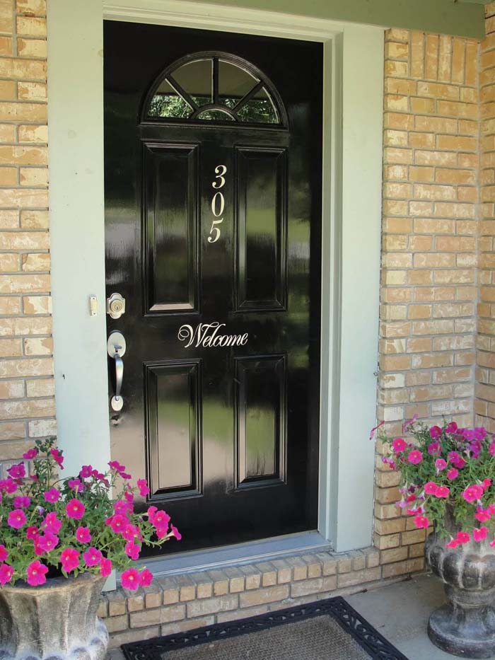 Newly Painted Black Door #frontdoorcolor #frontdoor #paintcolor #decorhomeideas