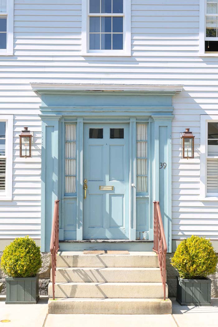 Pretty Pastels for Picturesque People #frontdoorcolor #frontdoor #paintcolor #decorhomeideas