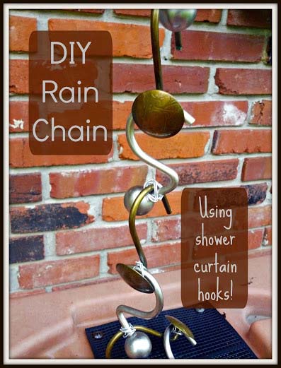 DIY Rain Chain - Shower Curtain Hooks #diyrainchain #rainchain #decorhomeideas