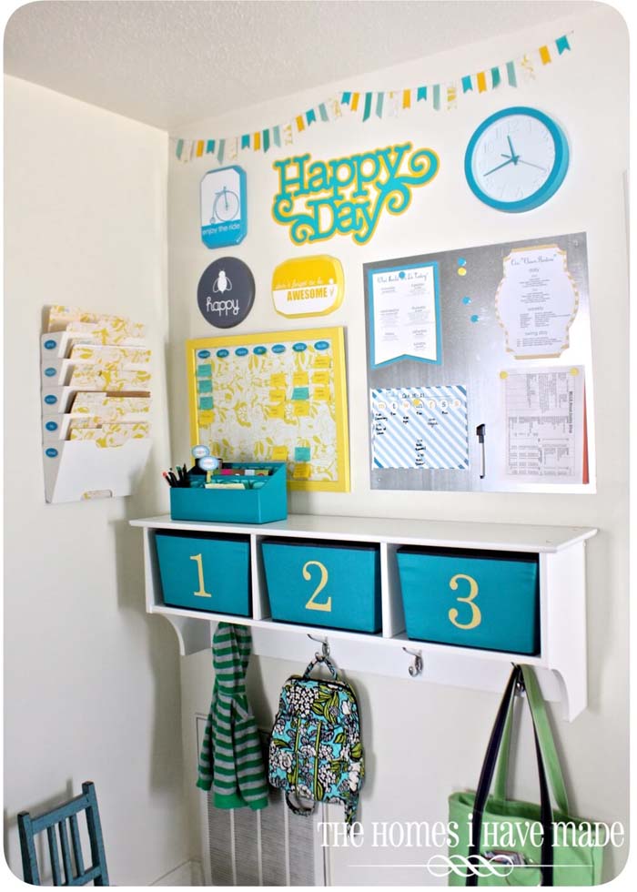 Retro Back-to-School Look #commandcenter #organization #diy #decorhomeideas