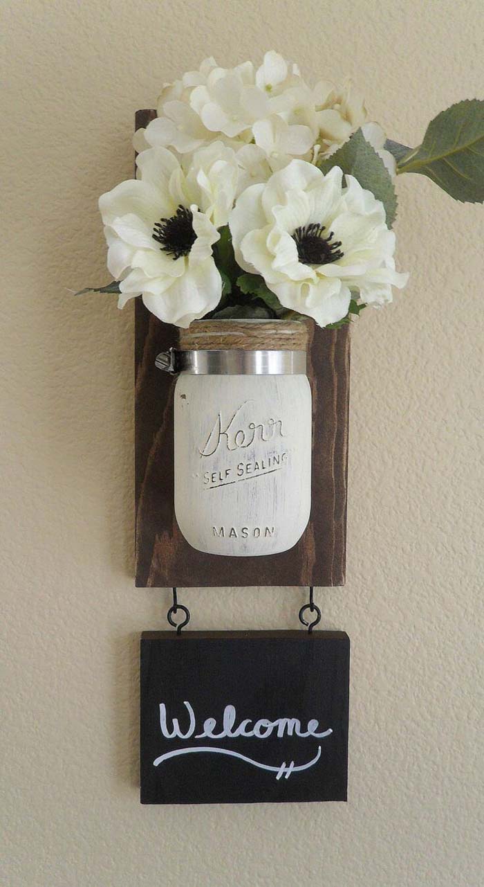 Say Welcome with Fresh Flowers #farmhouse #walldecor #decorhomeideas