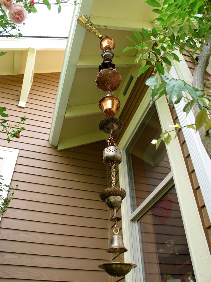 Upcycled Copper and Brass Rain Chain #diyrainchain #rainchain #decorhomeideas