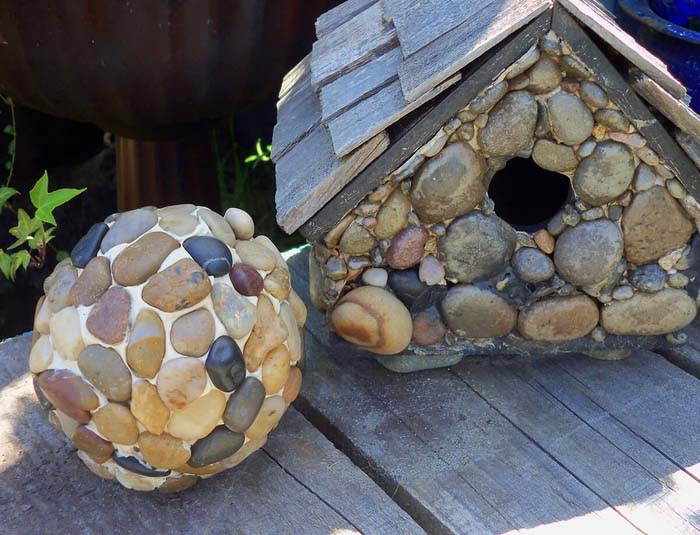 Use Stones in Your Outdoor Decor #homedecor #pebbles #rocks #decorhomeideas