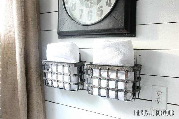 Wall Mounted Metal Baskets for Storage #farmhousebathroom #bathroom #decorhomeideas