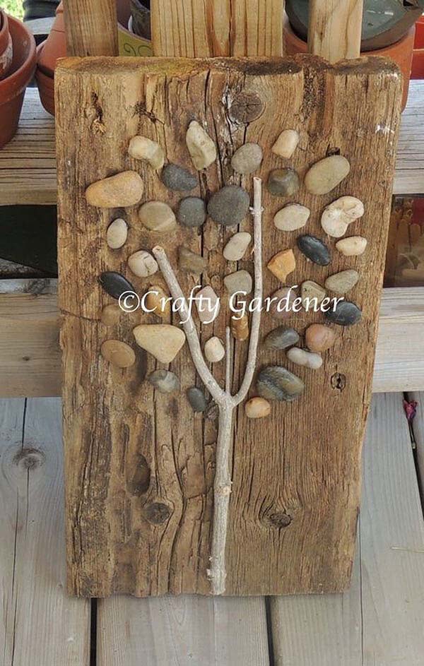 Works of Art with Found Objects and Pebbles #homedecor #pebbles #rocks #decorhomeideas