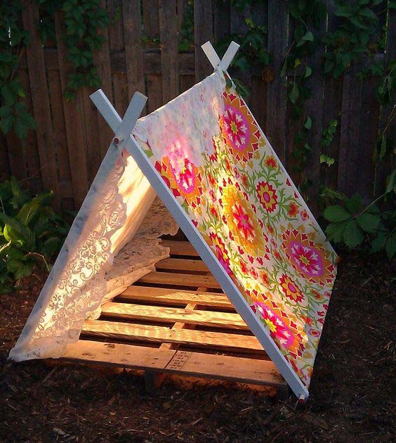 An Illuminated Tent for Nighttime Stargazing #backyardkidsgames #diybackyardgames #decorhomeideas