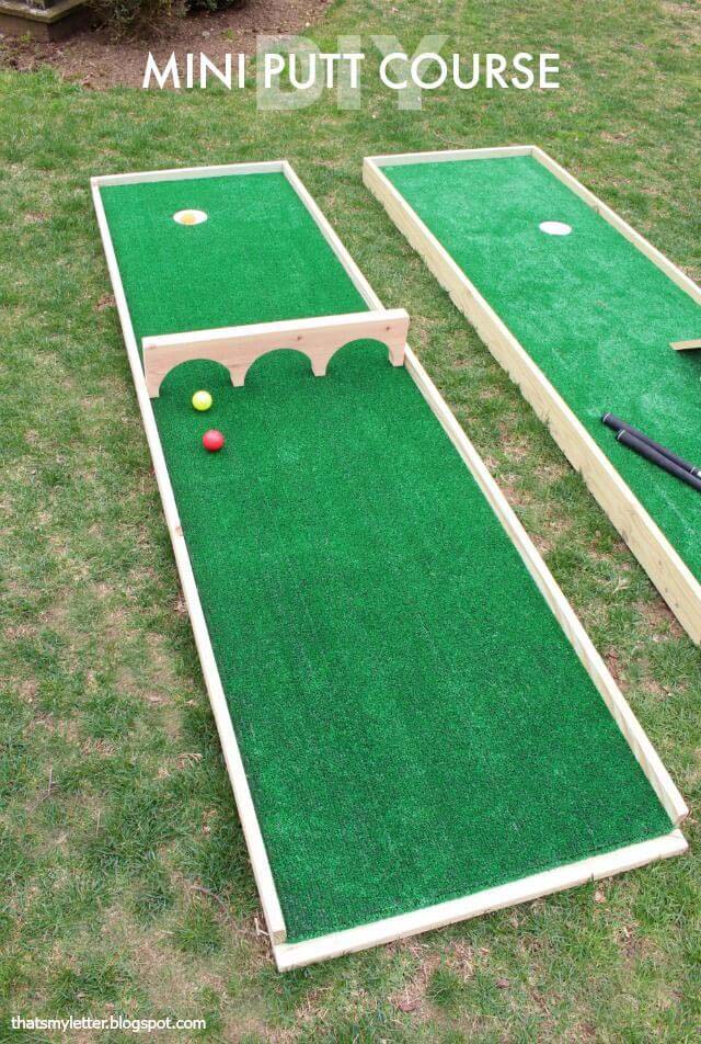 Backyard Miniature Golf Course #diybackyardgames #outdoorgames #decorhomeideas