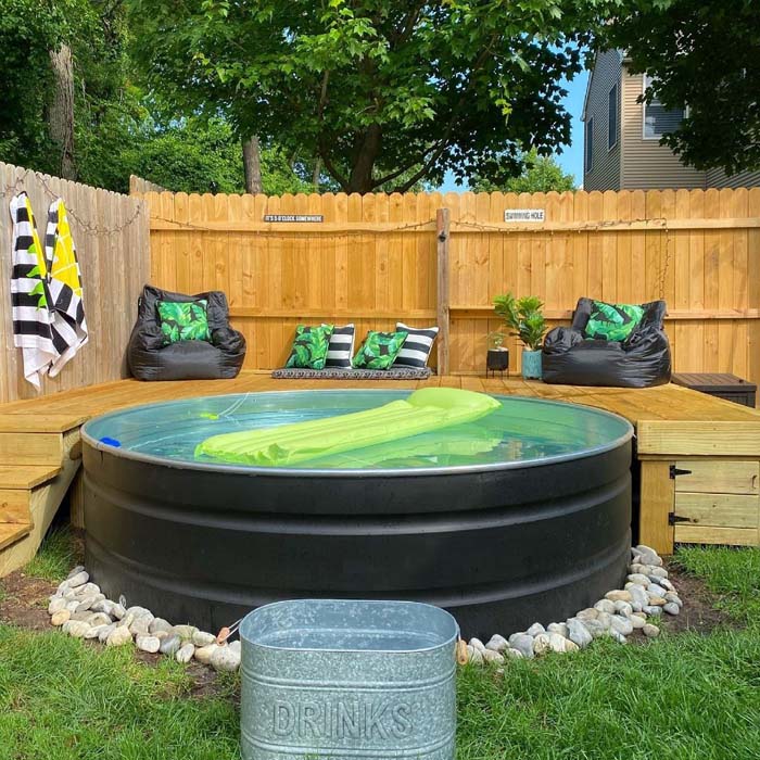 Cocktail Pool Bar #stocktankpool #diystocktankpool #decorhomeideas