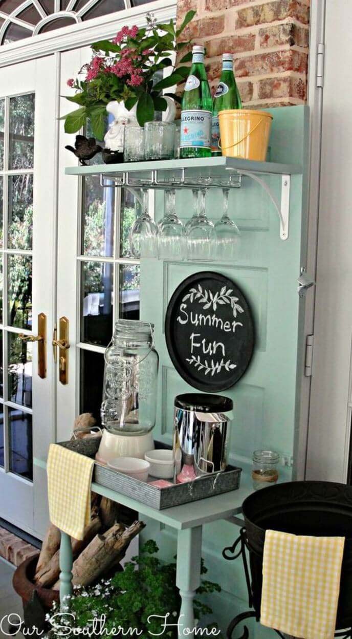 DIY Bar designed from an Old Door #outdoorbar #diyoutdoorbar #decorhomeideas