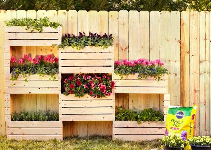 Free Standing Crate Planters #fenceplanters #fenceflowerpots #decorhomeideas