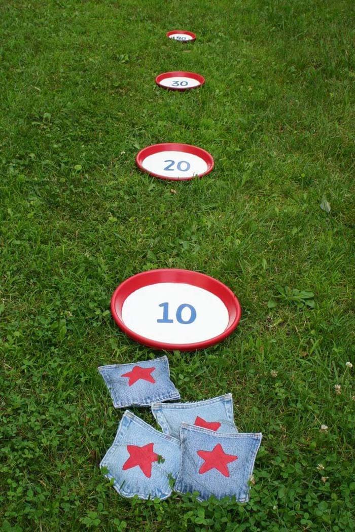 Homemade Bean Bag Toss Game #diybackyardgames #outdoorgames #decorhomeideas