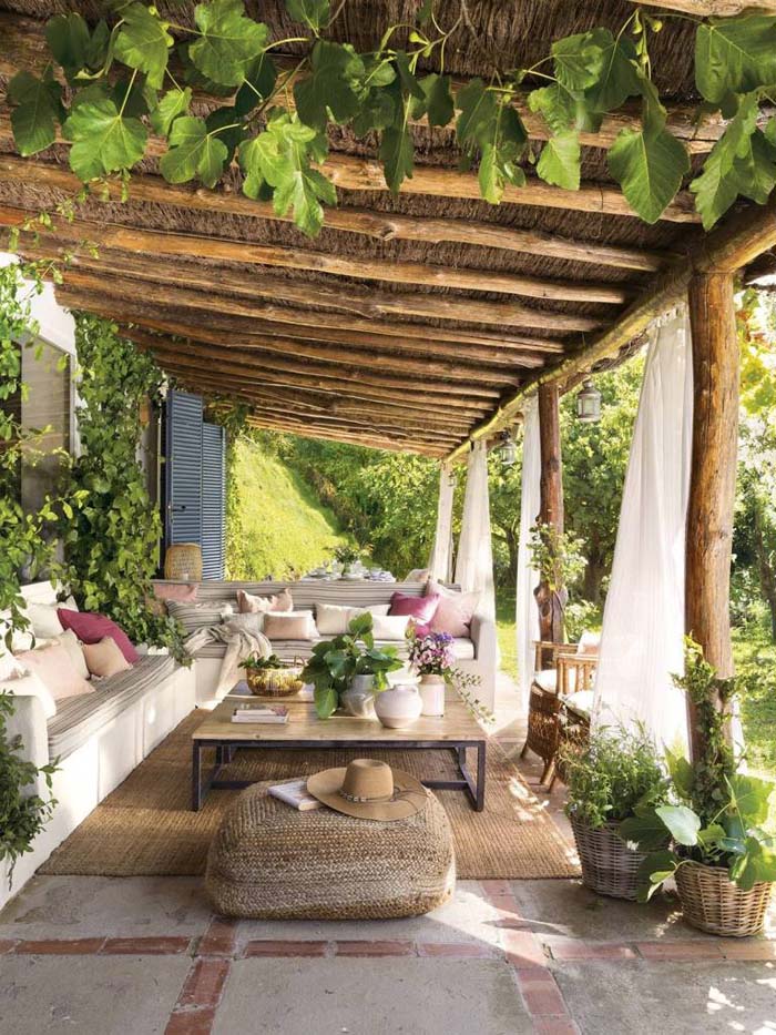 Neutral Colors and Natural Textures #rusticpatioideas #rusticpatio #decorhomeideas