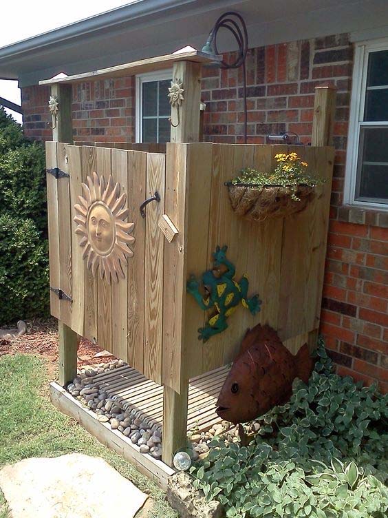 Outdoor Shower #pooldecorideas #diypooldecor #decorhomeideas