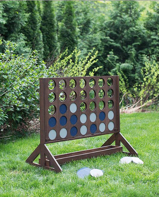 A Wooden, Life-Sized Connect Four Board #backyardkidsgames #diybackyardgames #decorhomeideas