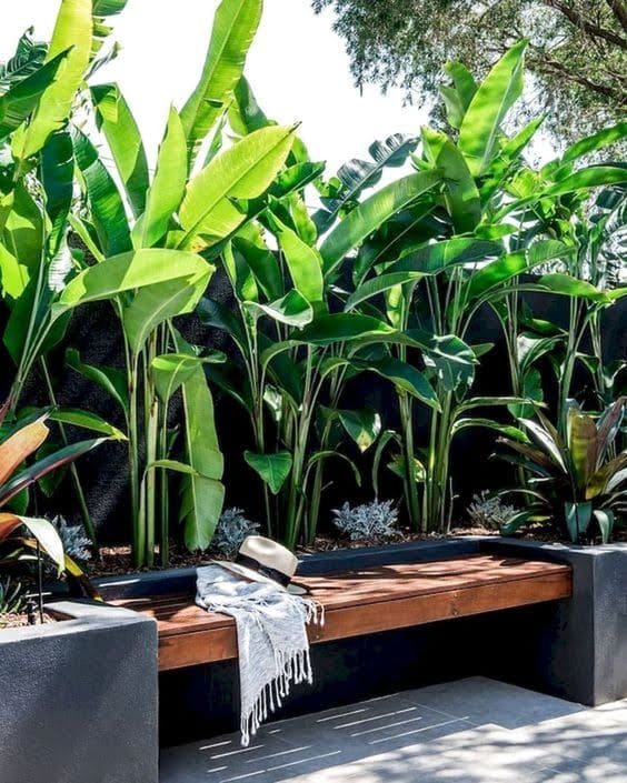 Backyard with Country Refresh #backyard #outdoorspaces #decorhomeideas