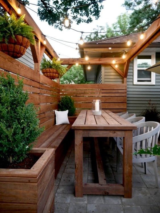 Easy DIY Backyard Garden Idea #backyard #outdoorspaces #decorhomeideas