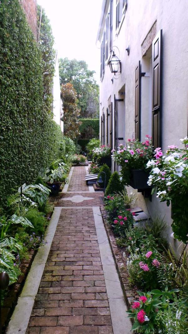 Hidden Garden Paradise #sideyard #sidegarden #decorhomeideas